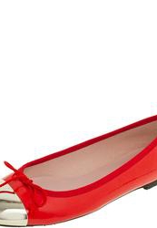 фото Балетки на каблуке Pretty Ballerinas, красные с золотым (кожа)
